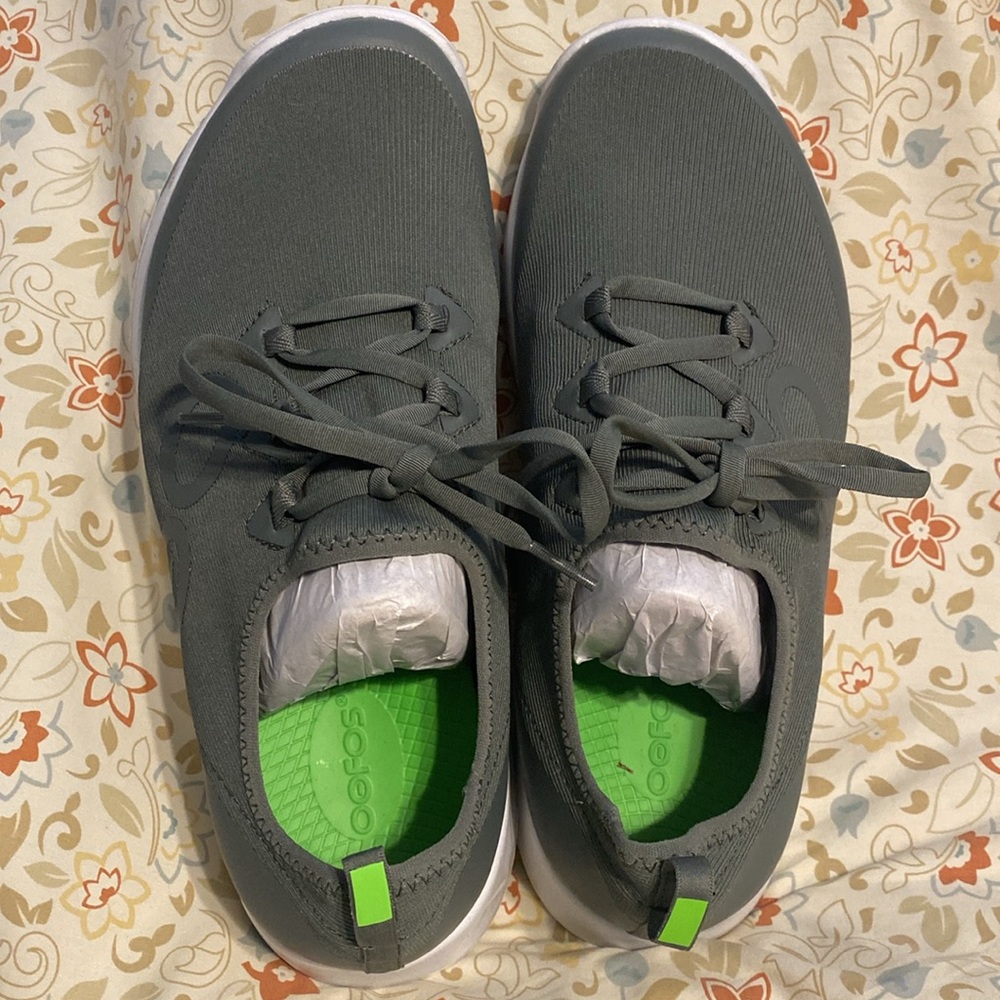 Like New OOFOS OOMG Sport LS Men’s 10.5 Olive Recovery Sneaker Shoes - Picture 2 of 8